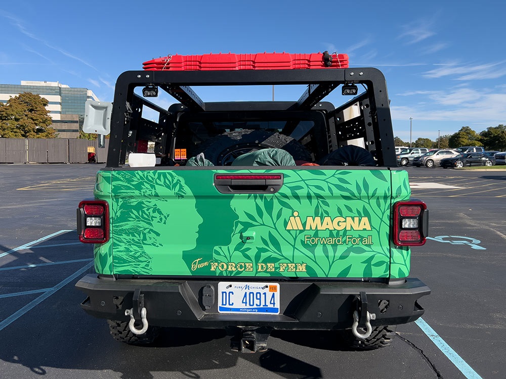 Backview of Jeep® Gladiator Rubicon in a parking lot