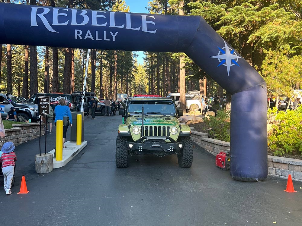 Jeep® Gladiator Rubicon arriving at Rebelle Rally