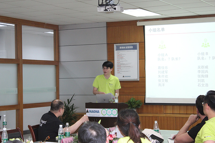 Shunwei Kang presenting about sustainability at Wuhu plant