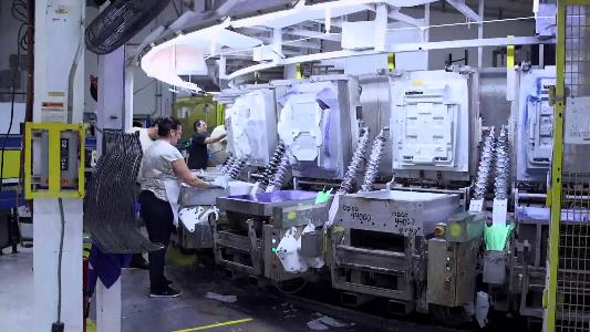 Photo of MAGNA CELEBRATES MANUFACTURING MILESTONE