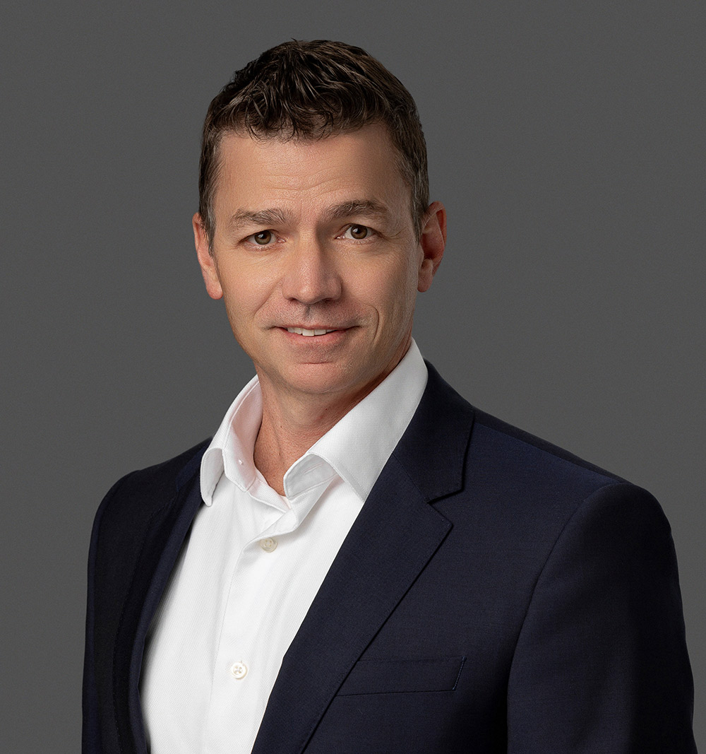 Head shot of Scott MacFarlane, Vice President Active Safety Integration, Magna Electronics