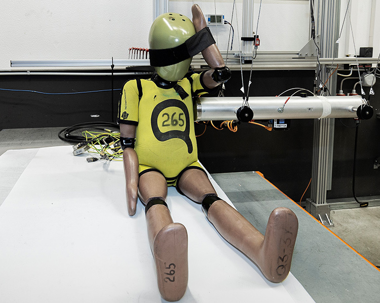 Crash test center crash robots - crash dummies