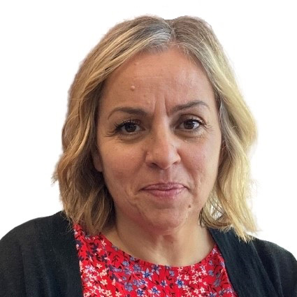 Headshot Angie Papadakis